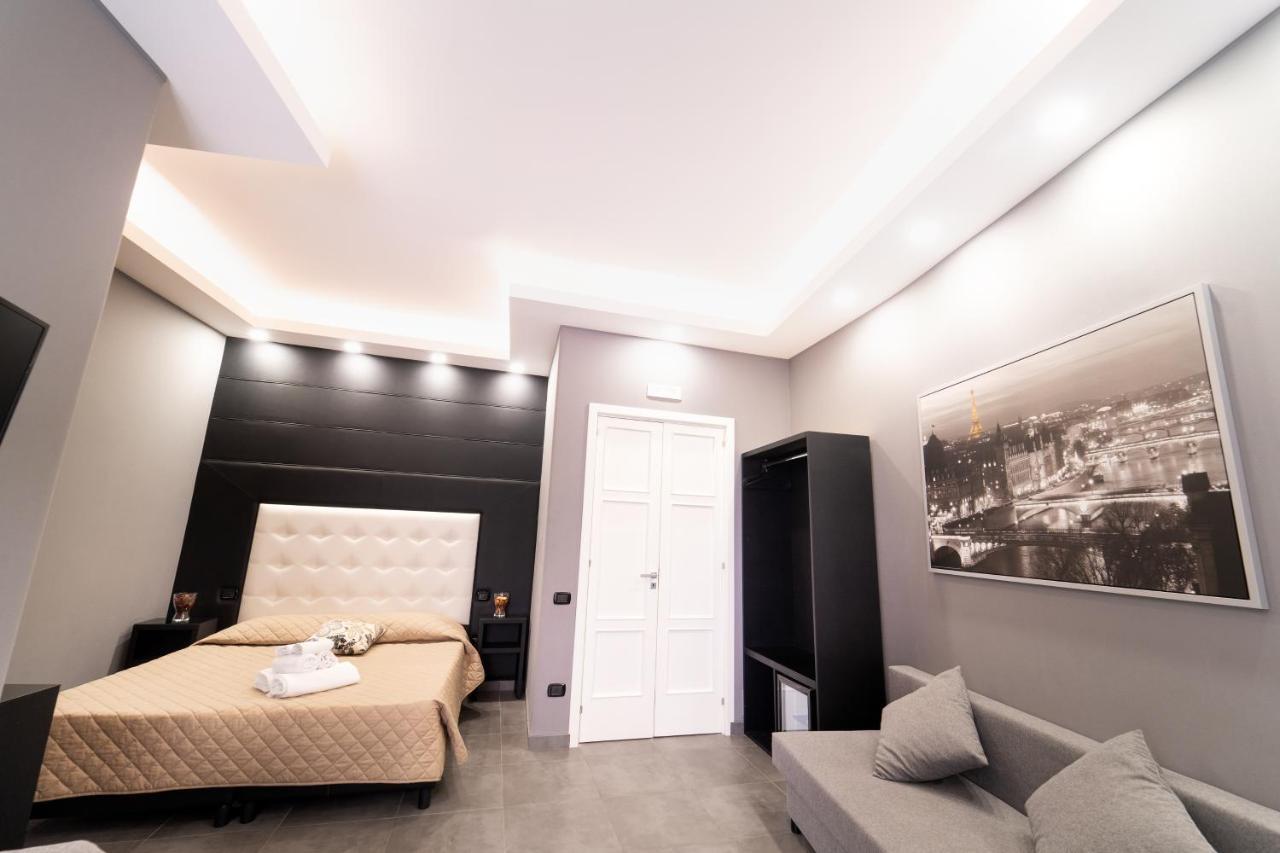 Отель Royal House Napoli Centro, By Clapa Group Экстерьер фото