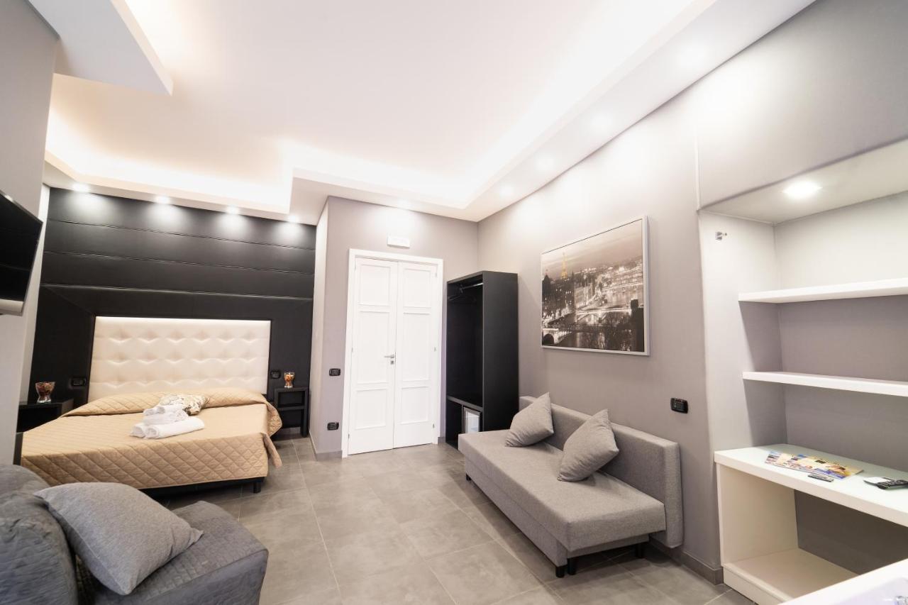 Отель Royal House Napoli Centro, By Clapa Group Экстерьер фото